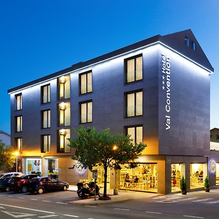 Hotel Val Convention Nigran Bagian luar foto