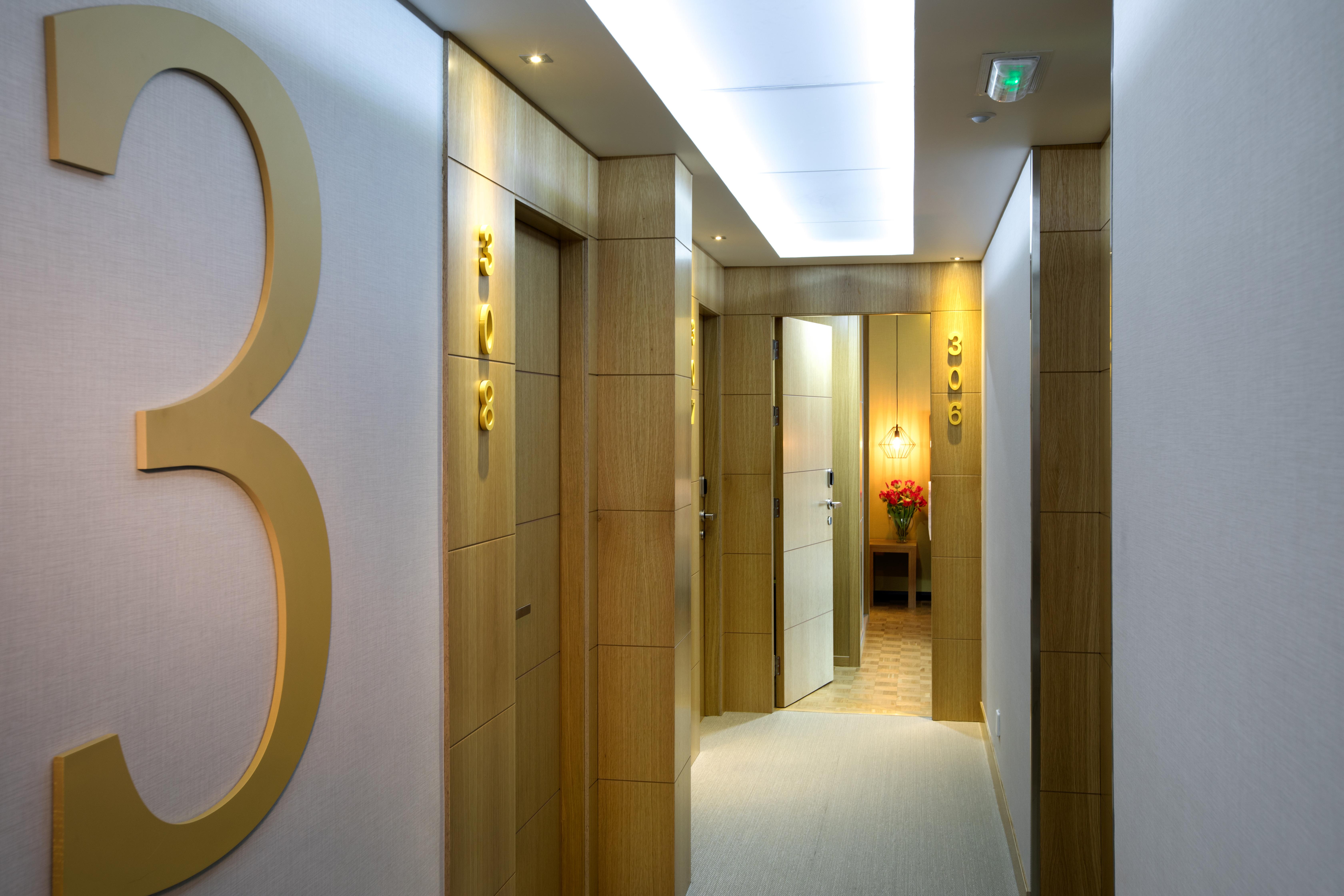 Hotel Val Convention Nigran Bagian luar foto