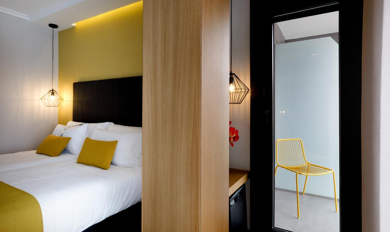 Hotel Val Convention Nigran Bagian luar foto