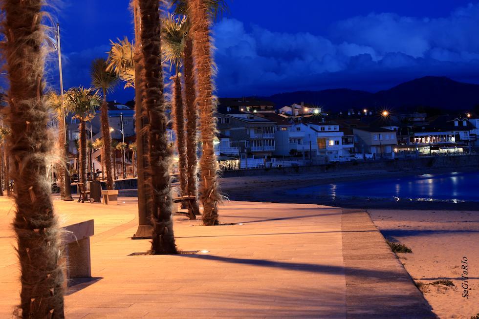 Hotel Val Convention Nigran Bagian luar foto